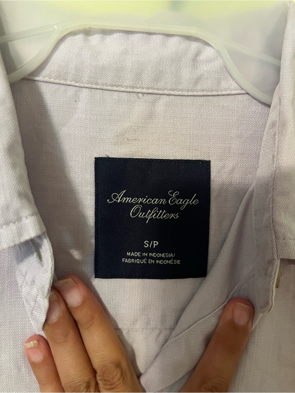American Eagle Lavender Lyocell Button Down Shirt Top EUC Long Sleeve 19โ p2p - Picture 2 of 6